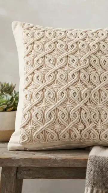 This Celtic-inspired macramé pattern is useful for many projects: pillow, bag, tablecloth, lampshade, wall hanging, clothing.. . . #macrame #macramedecor #bohovibes #celtic