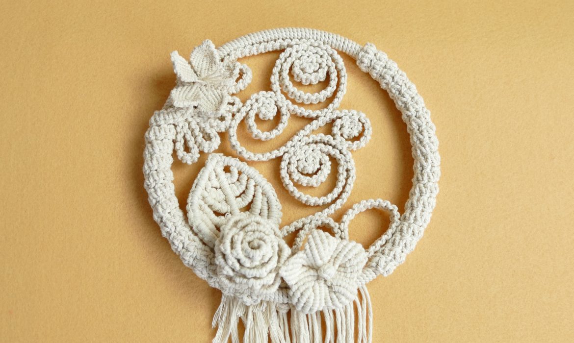 Floral Macrame Circle Wall Hanging DIY