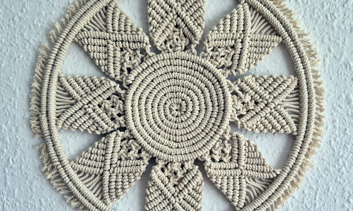 Round Macrame Pattern – Sunny Design