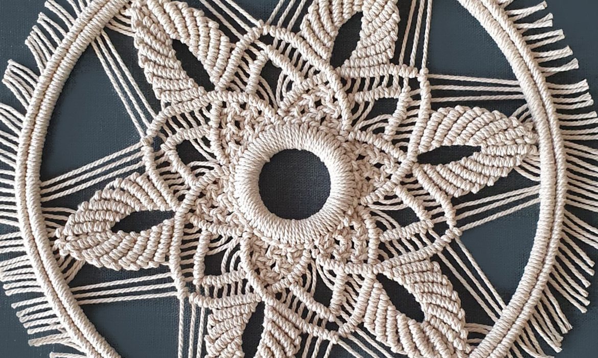 Round Macrame Flower Dream Catcher – Macrame Wall Hanging Circle Pattern, Mandala Flower Tutorial