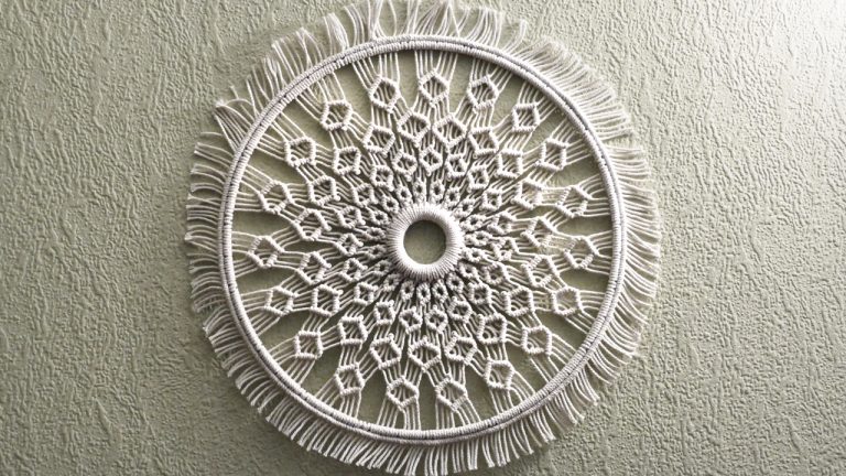 Macrame Circle Tutorial – Round Wall Hanging - Macrame School - Free ...