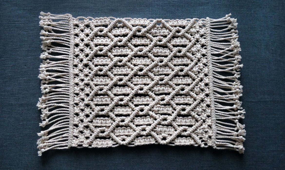 Celtic Macrame Mesh Pattern Tutorial