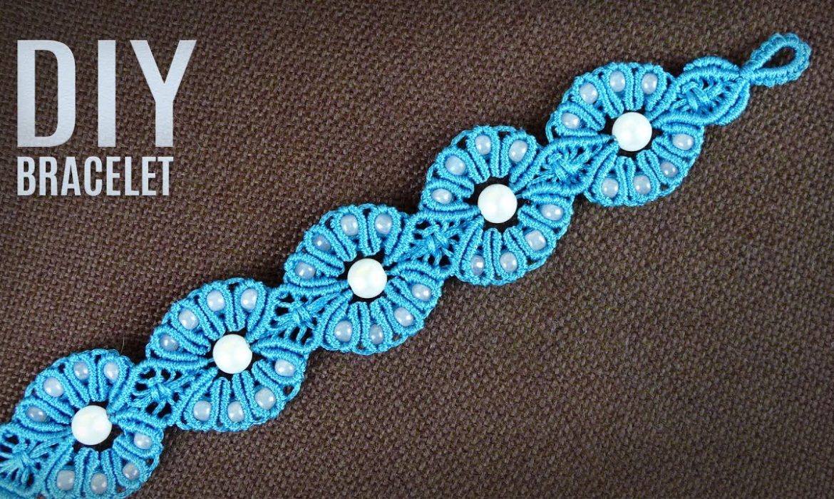 Beaded Flowers Macrame Bracelet