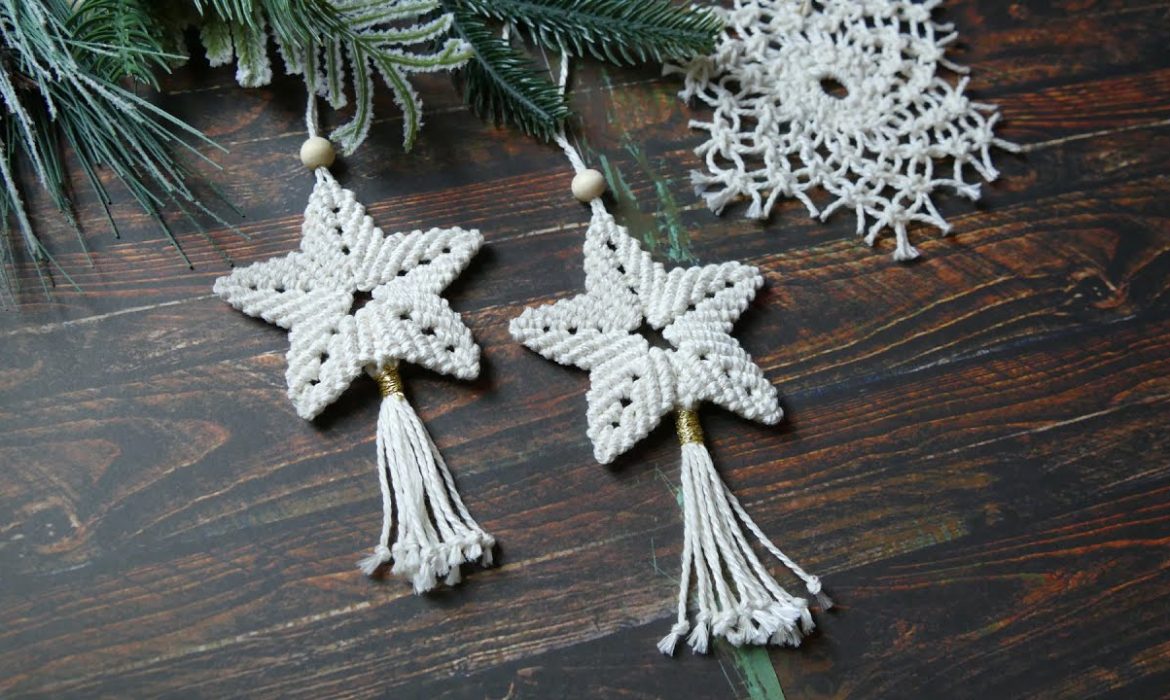 Christmas Star with a Tail
