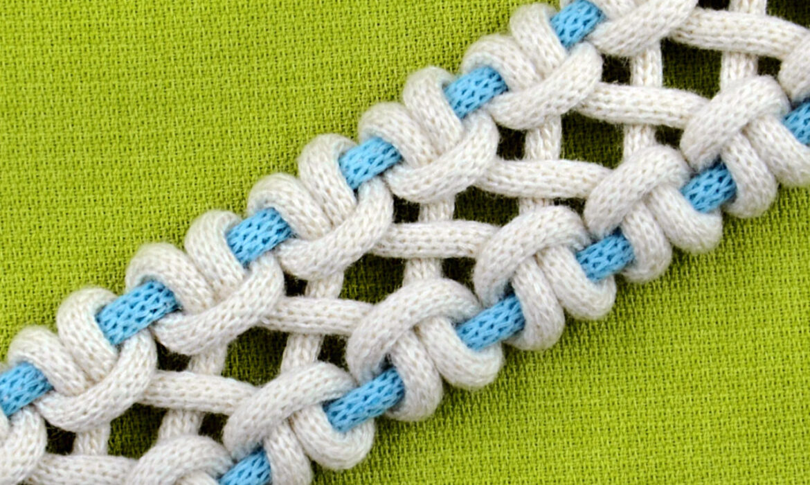 DIY: Crossed sennit, Chain – FOUR strands