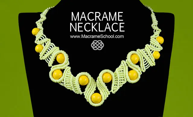 snaky macrame necklace 2