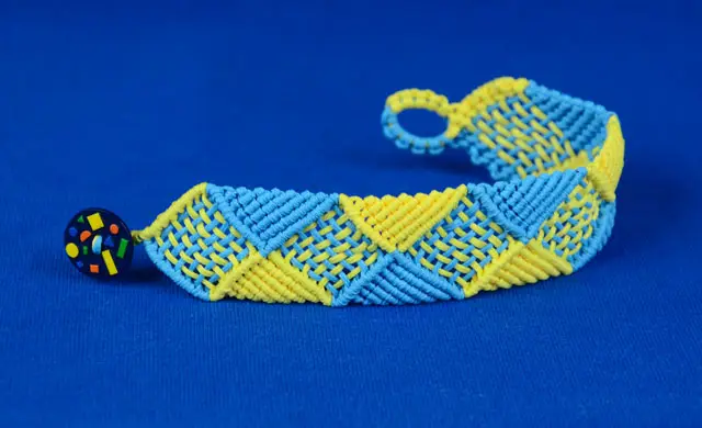 Square and Triangle Bracelet Tutorial Square and Triangle Bracelet