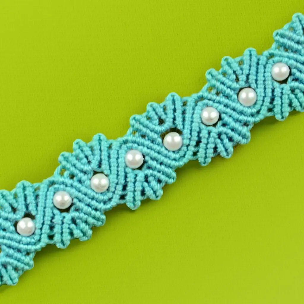 shell bracelet with beads