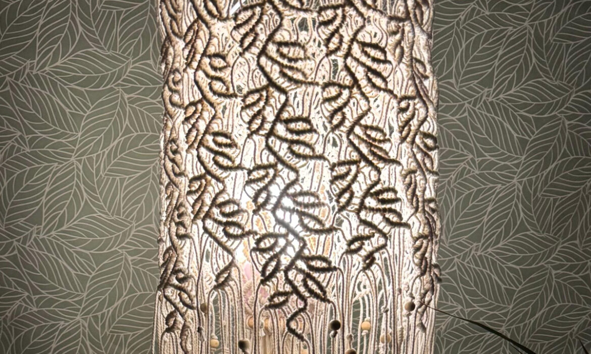 Macrame leaf pattern