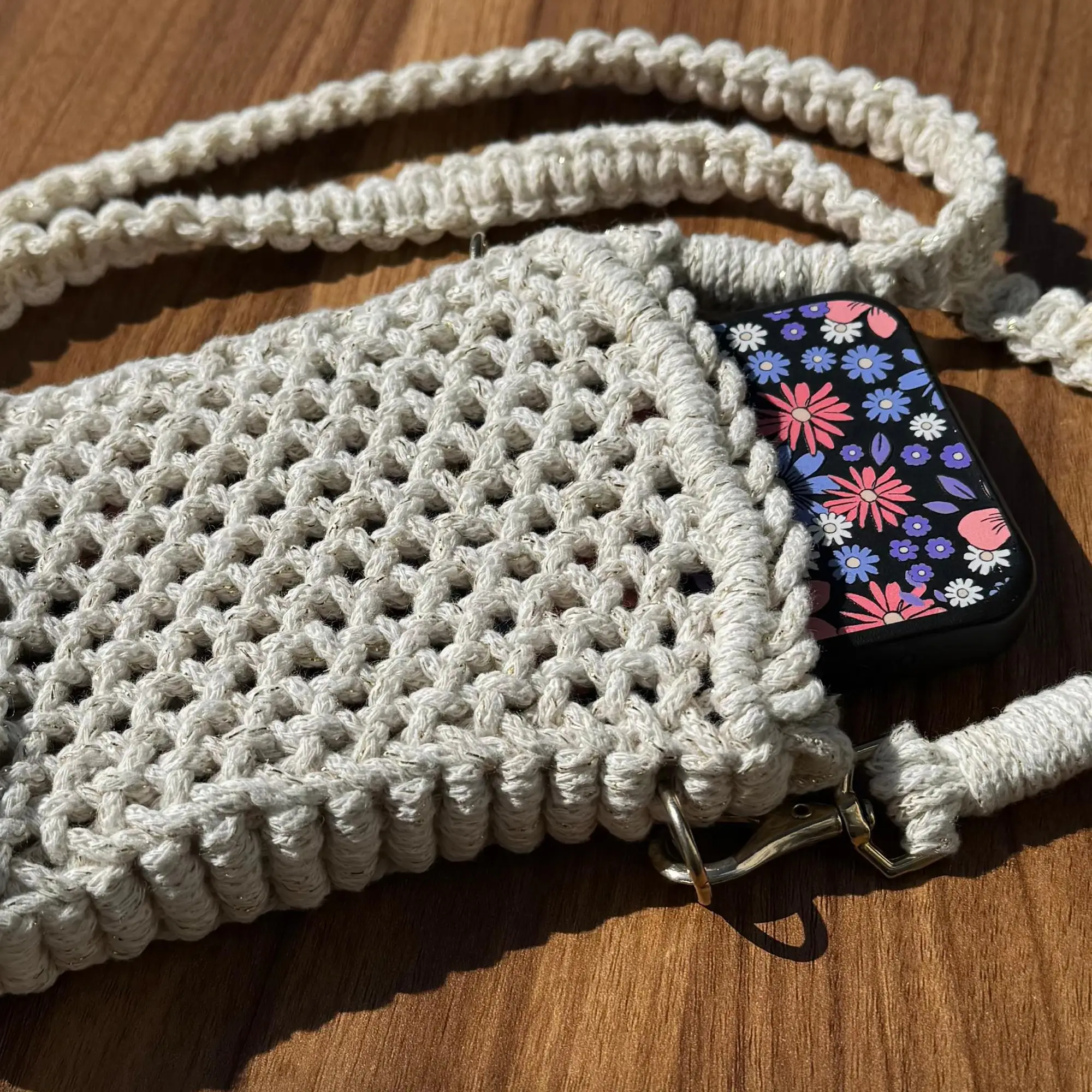in-phone-bag-1